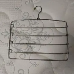 金属製多段衣類ハンガー