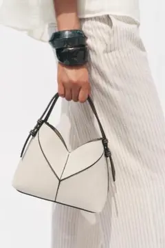 コントラストキャンバスミニトートバッグ ZARA