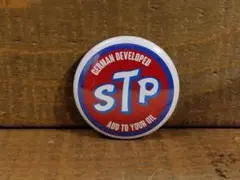 アメリカン　缶バッジ　3cm　STP　オイル　モーター　新品