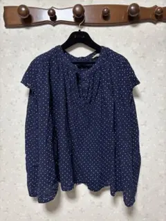 ネイビー ドット柄 半袖ブラウス　ゆったり