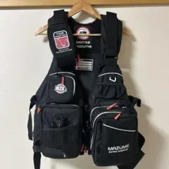 最終値下 新品未使用 mazume マズメ タイドマニア 迷彩柄ライフジャケット mazume MZX タイドマニアライフジャケット MZXLJ-016-01 マズメ