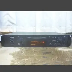 Item thumbnail for item e71e1d3a-fb88-48ae-8704-1c0b7a1940ba