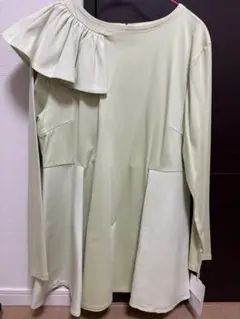 セルフォード　フリル付き長袖トップス