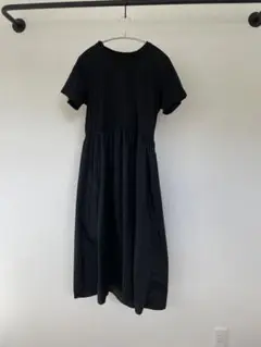 UNIQLO 黒半袖ワンピース M