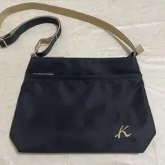 美品★ キタムラ　ブラック　ナイロン　ショルダーバッグ　ロゴ