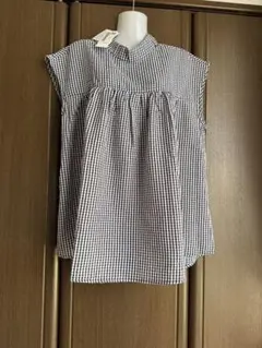 ★新品タグ付き　白黒チェック　ノースリーブブラウス