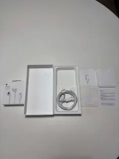 【空箱】iPhone SE3+ EarPods + Lightningケーブル