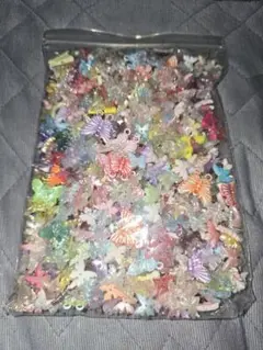 蓄光チャーム 蝶のセット100個