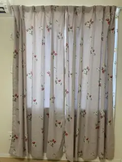 ニッセンいちご柄ピンク色カーテン100×200