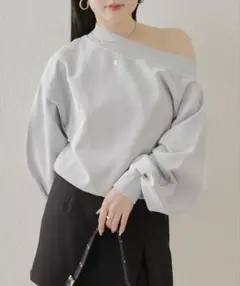 NICE CLAUP オフショルスウェット