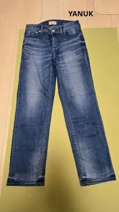 Item thumbnail for item 01047304-15a6-40c2-8c20-e51afd89d7fa