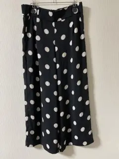 【新品タグ付き】ZARA ザラ　ドット柄　フレアワイドパンツ　Mサイズ