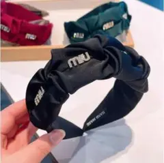 miumiu カチューシャ ヘアアクセサリー B品