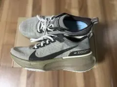 NIKE ZOOMX INVINCIBLE RUN 3ナイキ　インヴィンシブル