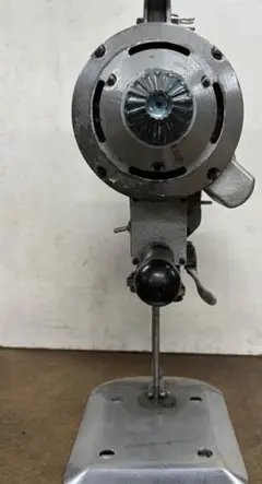 裁断機KM