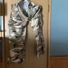 gap 迷彩カーゴパンツ
