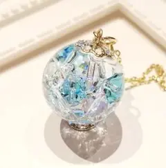 1739.スワロ入り♡ 球体レジンネックレス♡