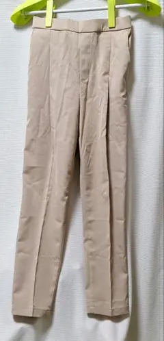 無印良品　テ－バ－ドパンツ　ベージュ 　Sサイズ