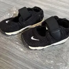 ナイキ　リフト　ベビー