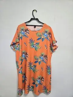 【大きいサイズ・試着のみ】トロピカル柄 半袖トップス 2XL