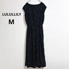 美品　LULULLILY ブラック 黒 ワンピース ドット Aライン　ロング丈