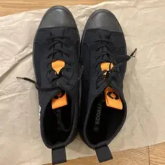 Item thumbnail for item 2073da8b-9922-4e53-a058-b03b8c1fde6a