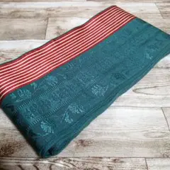 半幅帯 素材不明 クリスマスカラー 少しシミありだけど珍しいので出品します 中古