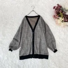 グレンチェック柄Ｖネックカーディガン（L）グレー　大人カジュアル