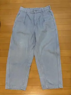 GU カーブタックパンツ　M ワイドデニム