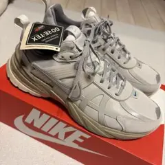 ナイキ　スニーカー