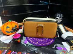 〈新品未使用〉〈美品〉MARC JACOBSスナップショットショルダーバッグ