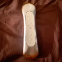 SaleセプテムエモーショナルプロEMS美顔器⬜超美品⬜　新品パッド6枚付き Sale！セプテムエモーショナルプロEMS美顔器⬜超美品⬜ 新品