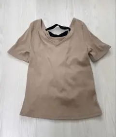 【美品】ベージュ 半袖Tシャツ バックリボン