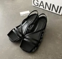 GANNI 厚底サンダル　サテン　37 GANNI ガニー サンダル Light Weight Pool Slide S2408 S2681
