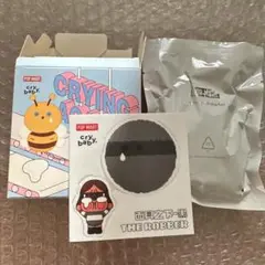 POPMART crybaby Crying Again ぬいぐるみバッジ