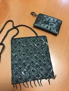 キラキラビーズのポシェット 財布付き