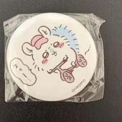 ちいかわ　ちいかわ観光　缶バッジinカプセル　鎧さん