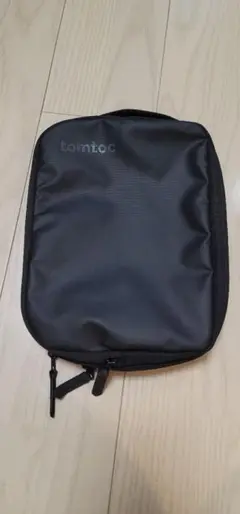 tomtoc　ガジェットポーチ