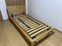 無印 タモ材 無垢材 シングルベッド 5/8まで 人気の無印良品(MUJI)のタモ材 シングルベッドフレームです