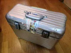 Item thumbnail for item 8c219b15-c801-4b97-be42-d7e9742faffa