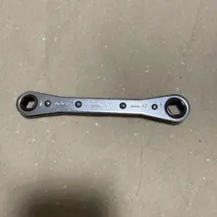 Item thumbnail for item 9a4184a3-a8f5-4efd-8452-47aa94bb7bcc