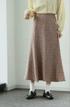 アース　花柄　ピンク　マーメイドスカート　フリーサイズ
