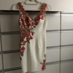 ⑥エンジェルアール ホワイト ドレス