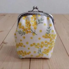 がま口カードケース　ハンドメイド　コインケース　花柄　ミモザ　生成　　180