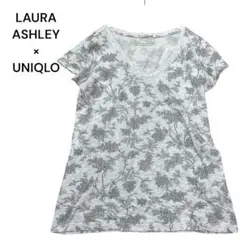 LAURA ASHLEY コラボUNIQLO ✨Vネック半袖Tシャツ　カットソー