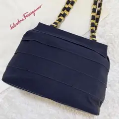 【美品】フェラガモ ヴァラチェーン ショルダーバッグ フリル キャンバス 紺