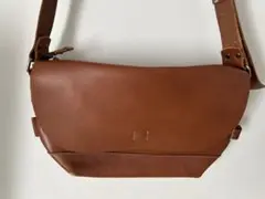 MANO FECE マノフェス H1203 ショルダーバッグ 本革