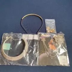 ヘッドドレス、ネックレス、カチューシャ、イヤリング4点セット