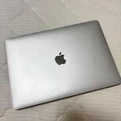 8/24 美品♡MacBook Air M1チップ