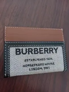 未使用に近い　BURBERRYカードケース　バーバリーカード入れ